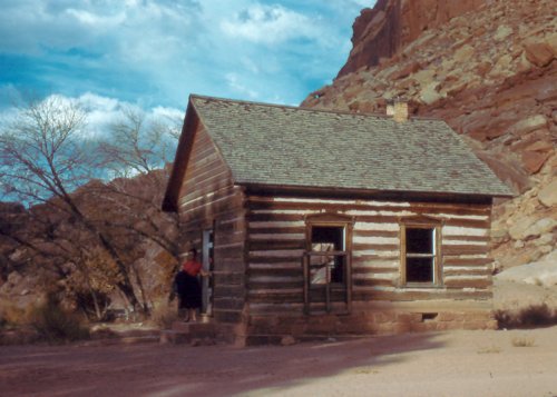 One-room schoolhouse — To History of School House — 1896-1941
