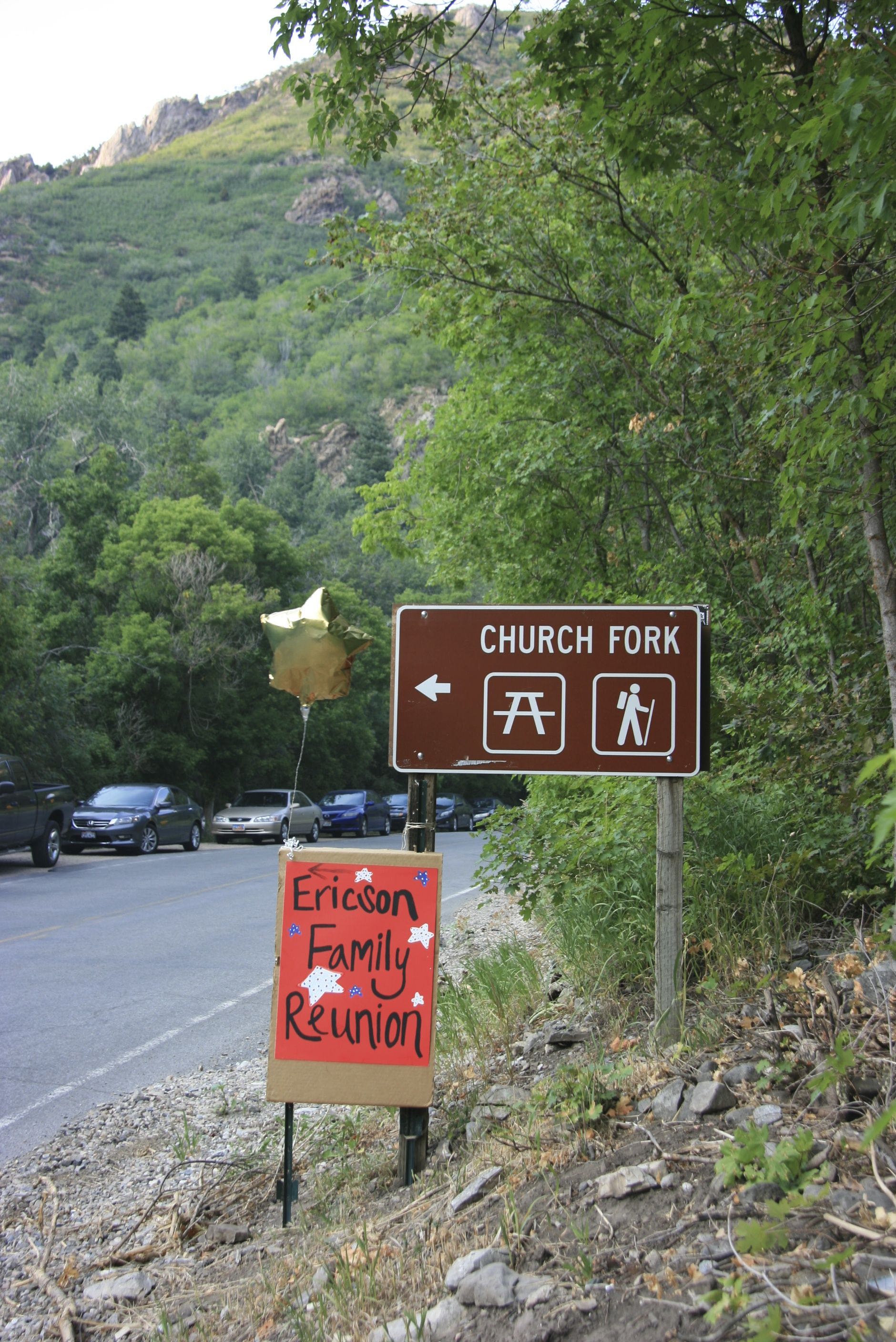 Picnic Area and access to several trailheads.