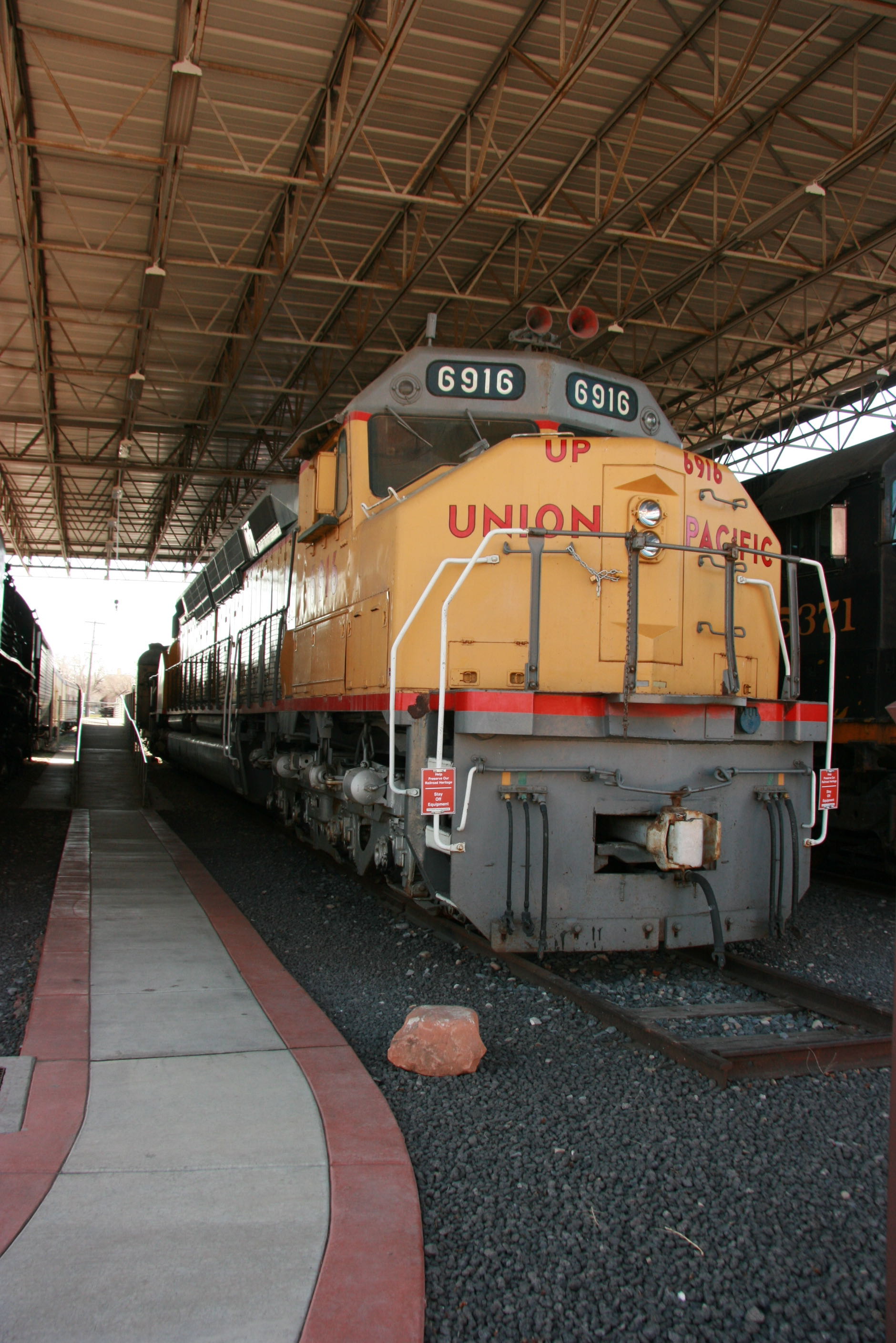 Largest Diesel Locomotive built in 1969 - retired in 1985 — Top speed 91 mph (146 kmph) (Click on Locomotive to read more!)